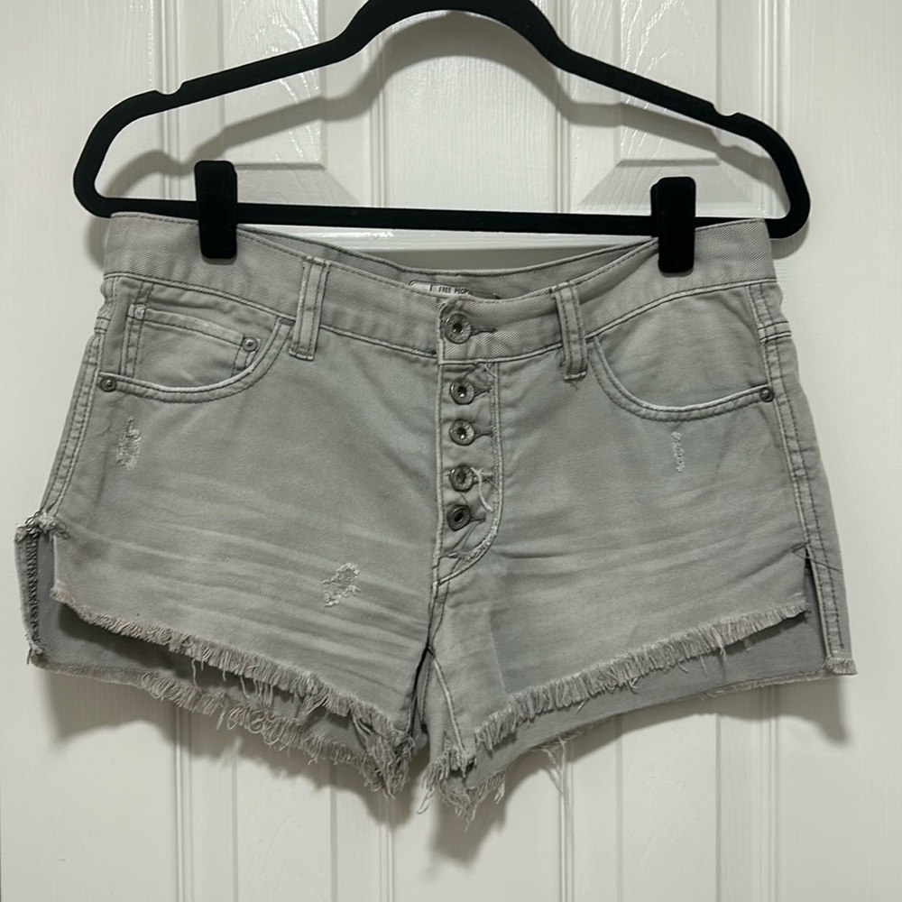 Free People. Gray cut off. Jean shorts. Size 25.
